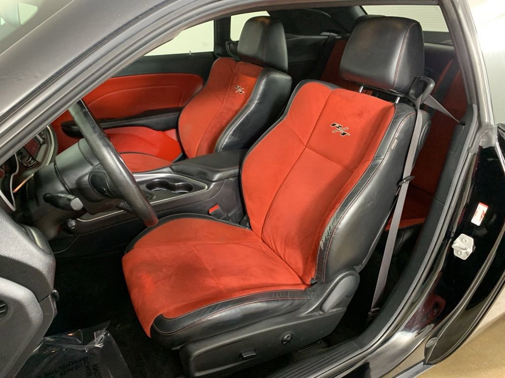 Used 2015 Dodge Challenger R/T Plus RWD image 23