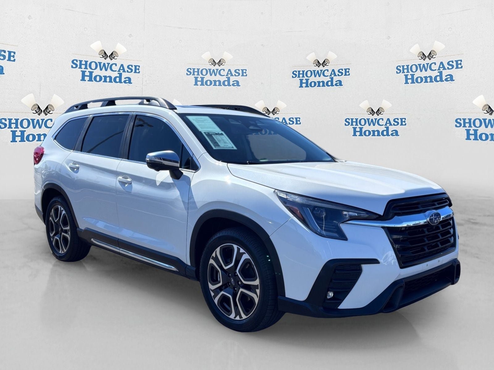Used 2023 Subaru Ascent Limited w/ Technology Package AWD/4WD image 10