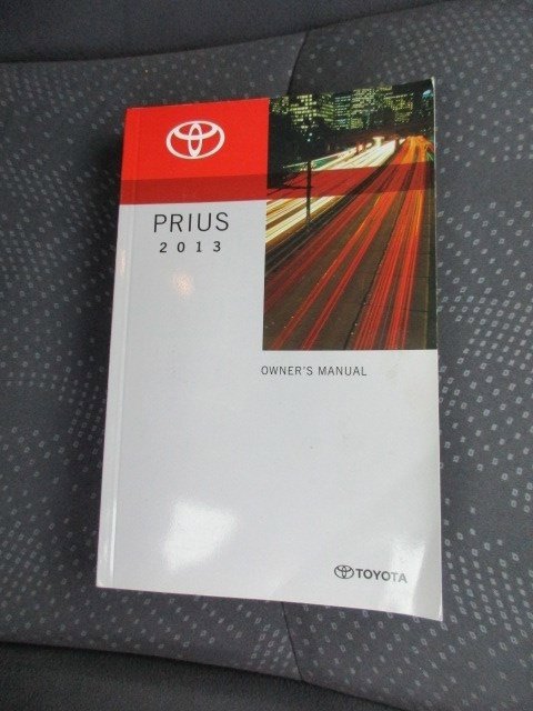 Used 2013 Toyota Prius V Three image 28