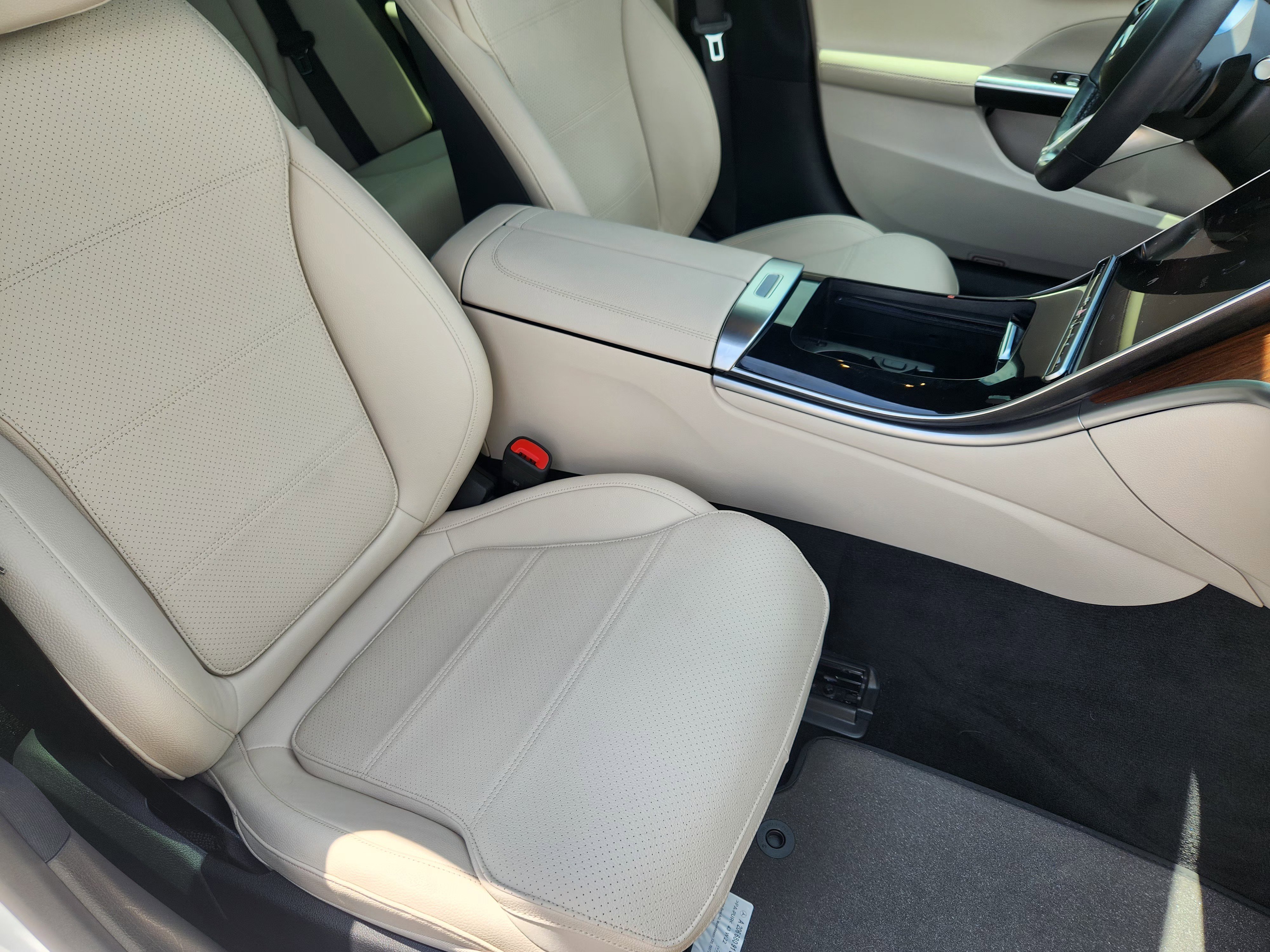 Used 2023 Mercedes-Benz C 300 4MATIC Sedan image 15