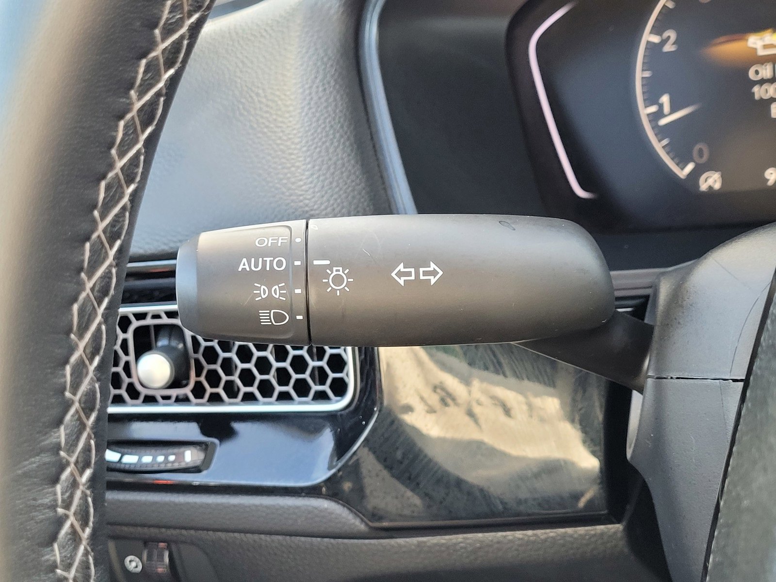 Certified 2025 Honda Civic Sport image 22