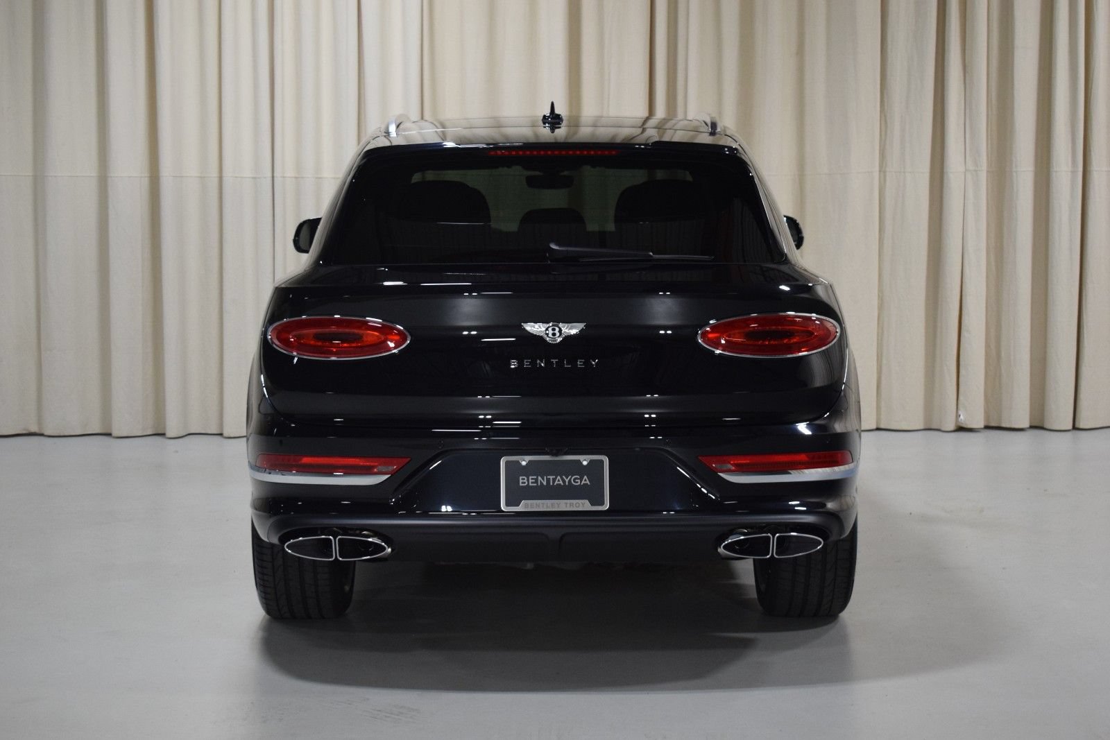 New 2025 Bentley Bentayga AWD/4WD image 17
