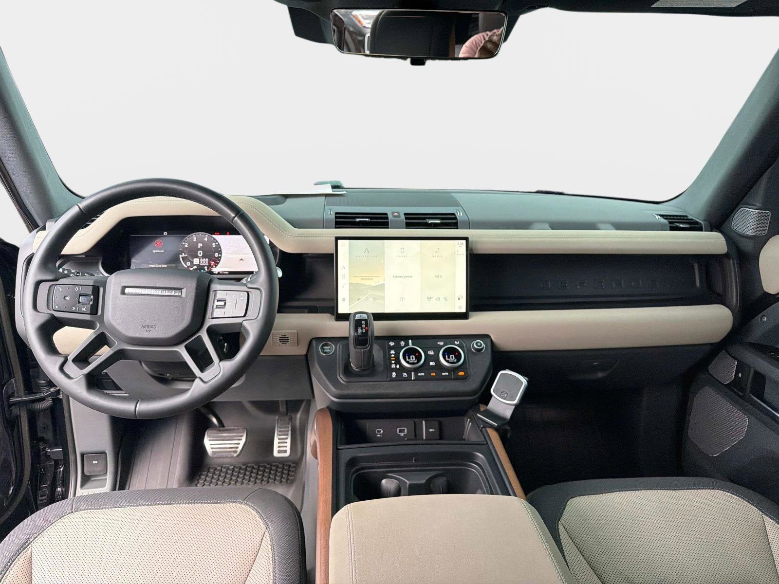 Used 2023 Land Rover Defender 130 X AWD/4WD image 18