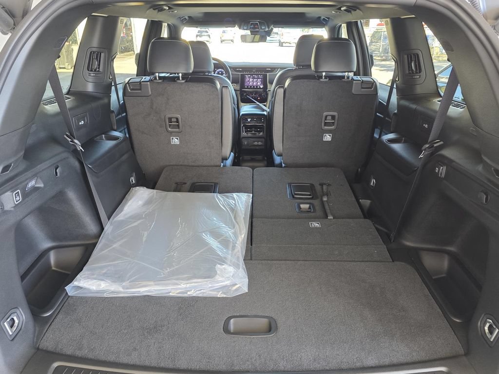 New 2025 Jeep Grand Cherokee L Altitude AWD/4WD image 13