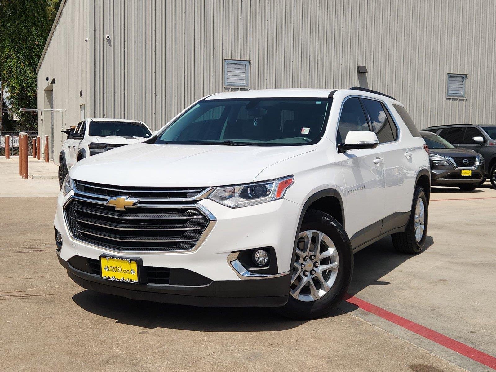 Certified 2019 Chevrolet Traverse LT FWD image 1
