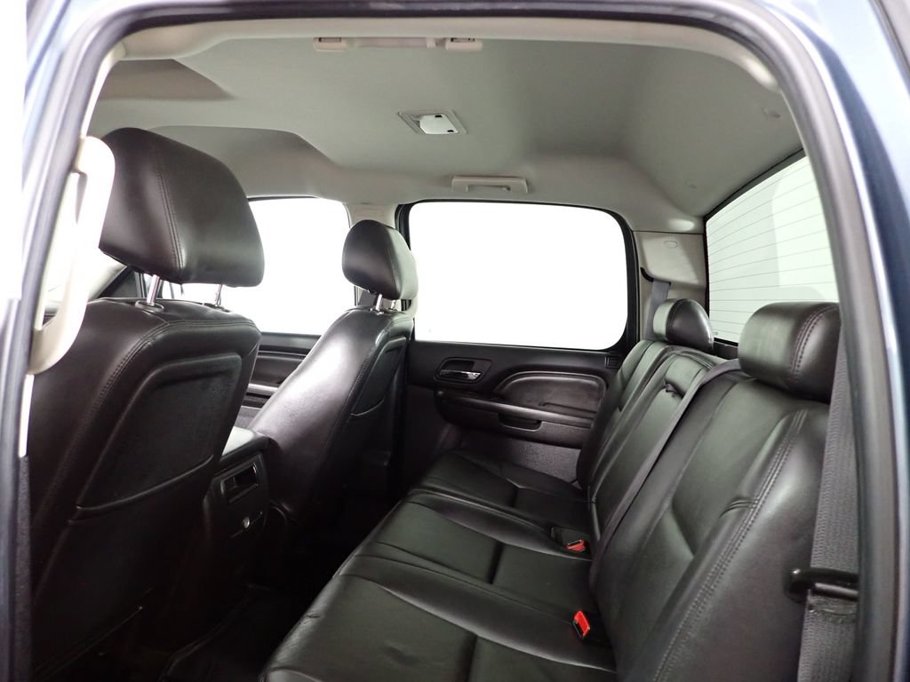 Used 2011 GMC Sierra 1500 Denali AWD/4WD image 33