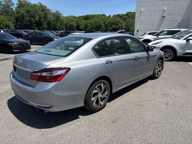 Used 2017 Honda Accord LX image 7