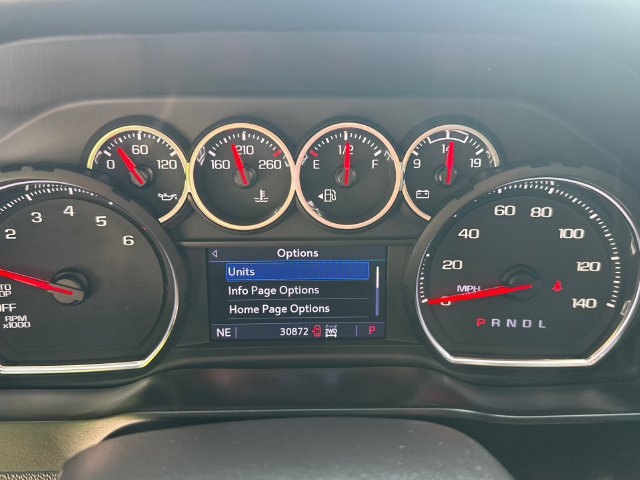 Used 2022 Chevrolet Silverado 1500 LT AWD/4WD image 25