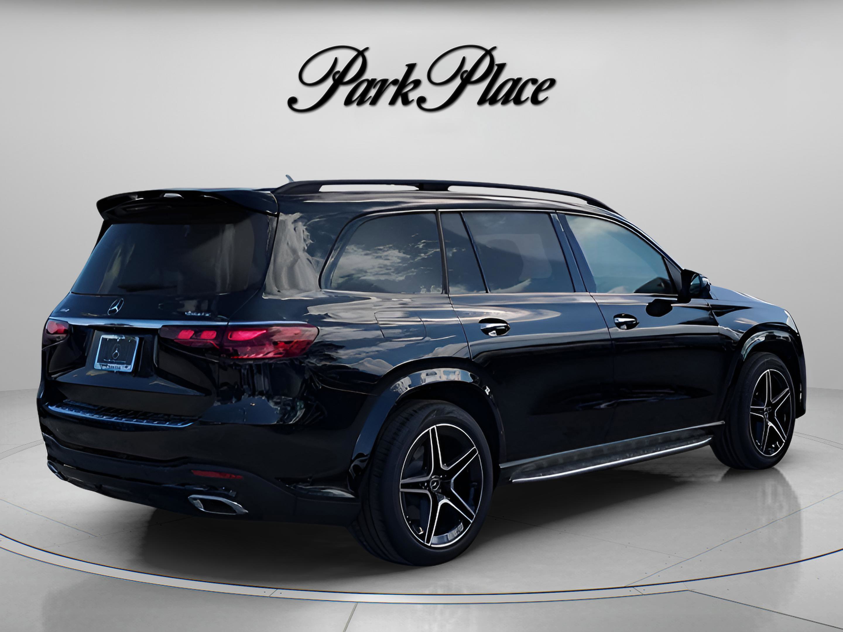 Certified 2026 Mercedes-Benz GLS 450 4MATIC image 4