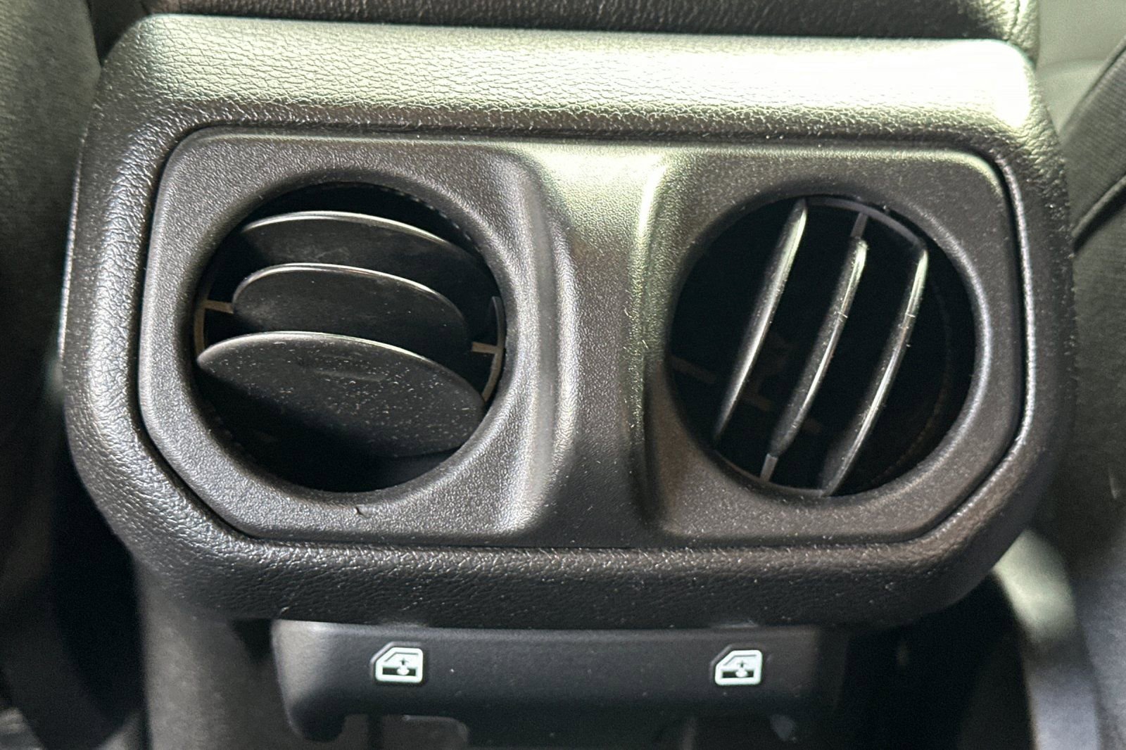 Used 2021 Jeep Wrangler Unlimited Rubicon image 45