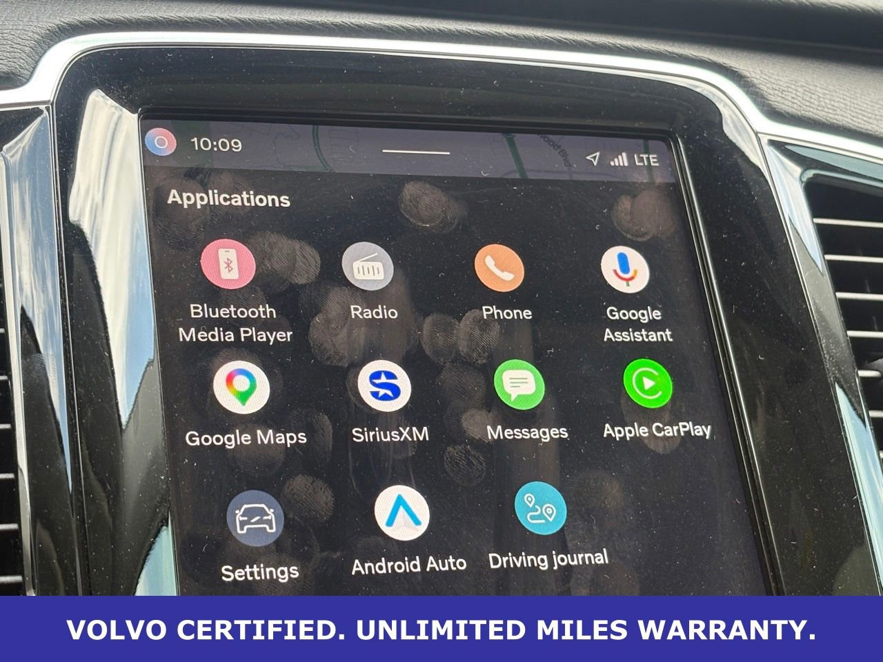 Certified 2023 Volvo XC90 T8 Plus AWD/4WD image 24