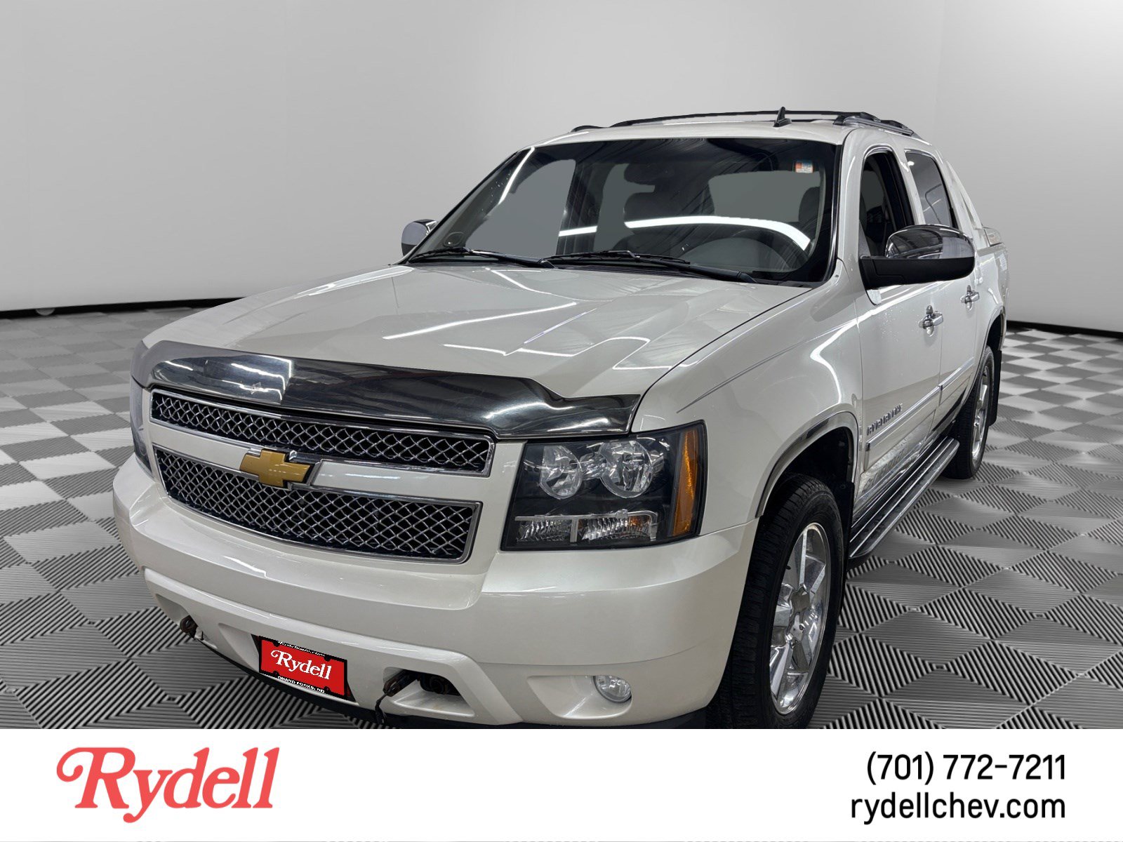 Used 2012 Chevrolet Avalanche LTZ AWD/4WD image 1