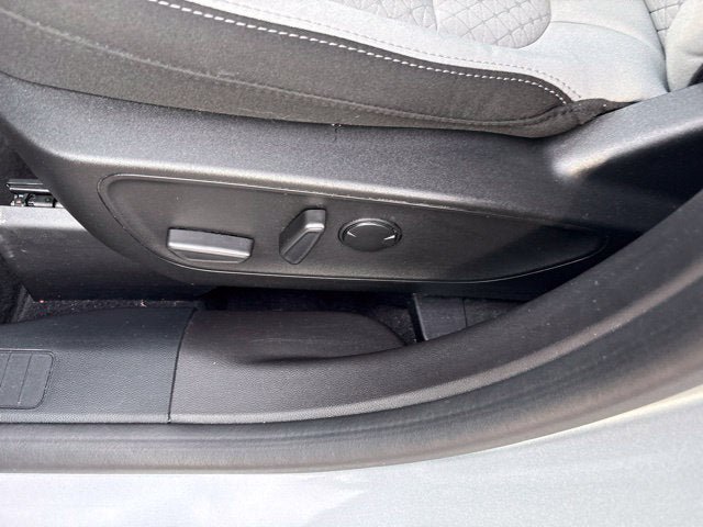 Used 2023 Ford Escape Active AWD/4WD image 19