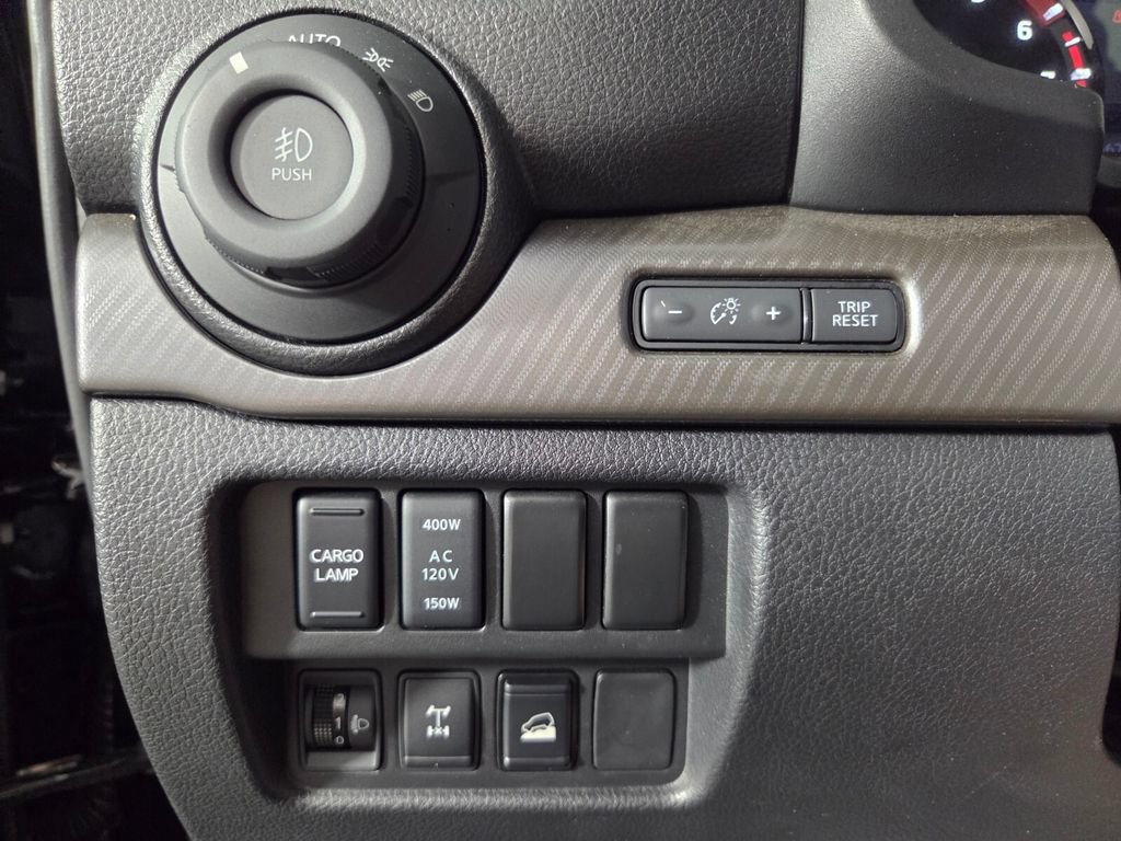 Used 2024 Nissan Titan PRO-4X w/ Off Road Protection Package AWD/4WD image 18