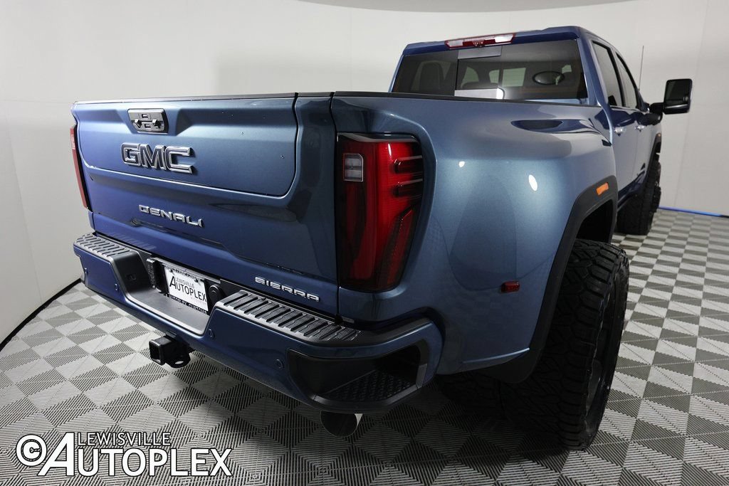Used 2025 GMC Sierra 3500 Denali Ultimate AWD/4WD image 5