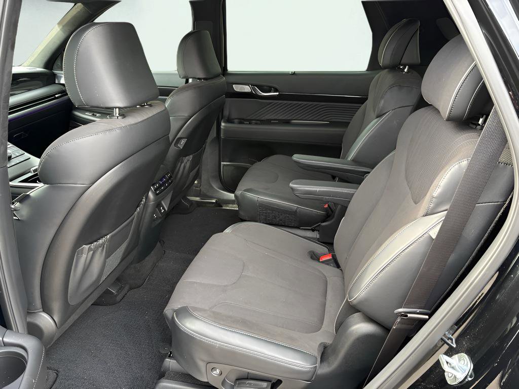 Used 2025 Hyundai Palisade Calligraphy image 7