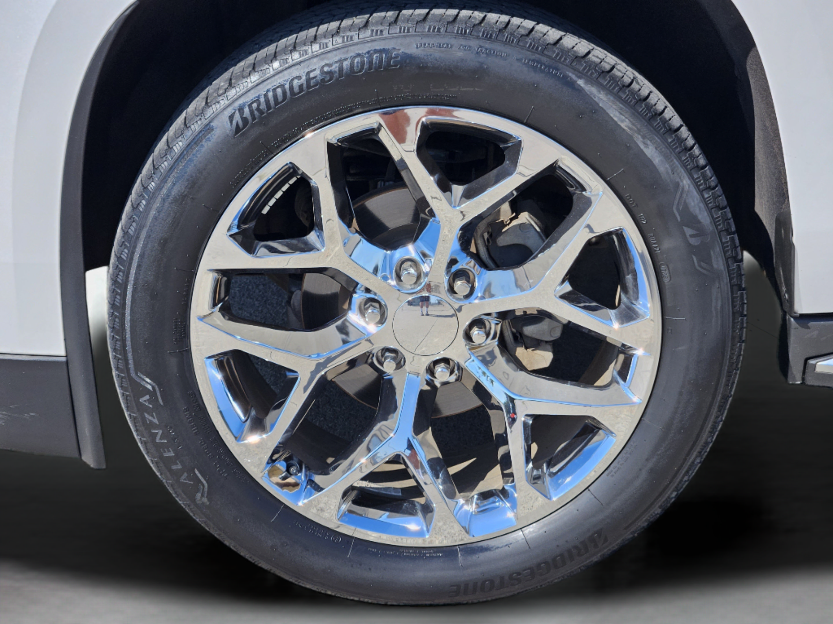 Used 2017 Cadillac Escalade Luxury RWD image 13