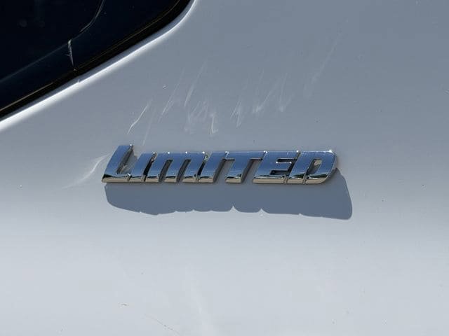 Used 2023 Toyota Tundra Limited w/ Power Package RWD image 9