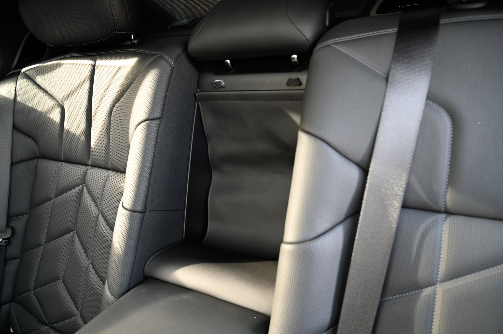 Used 2023 BMW 760i xDrive 760i xDrive image 43