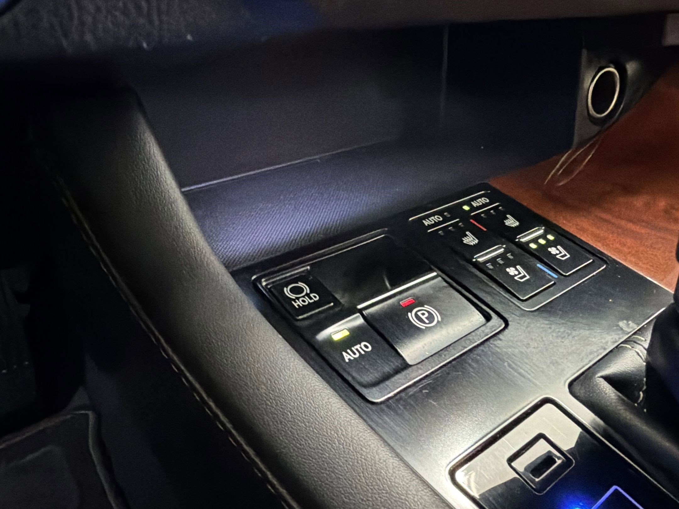 Used 2019 Lexus RX 350L FWD image 34