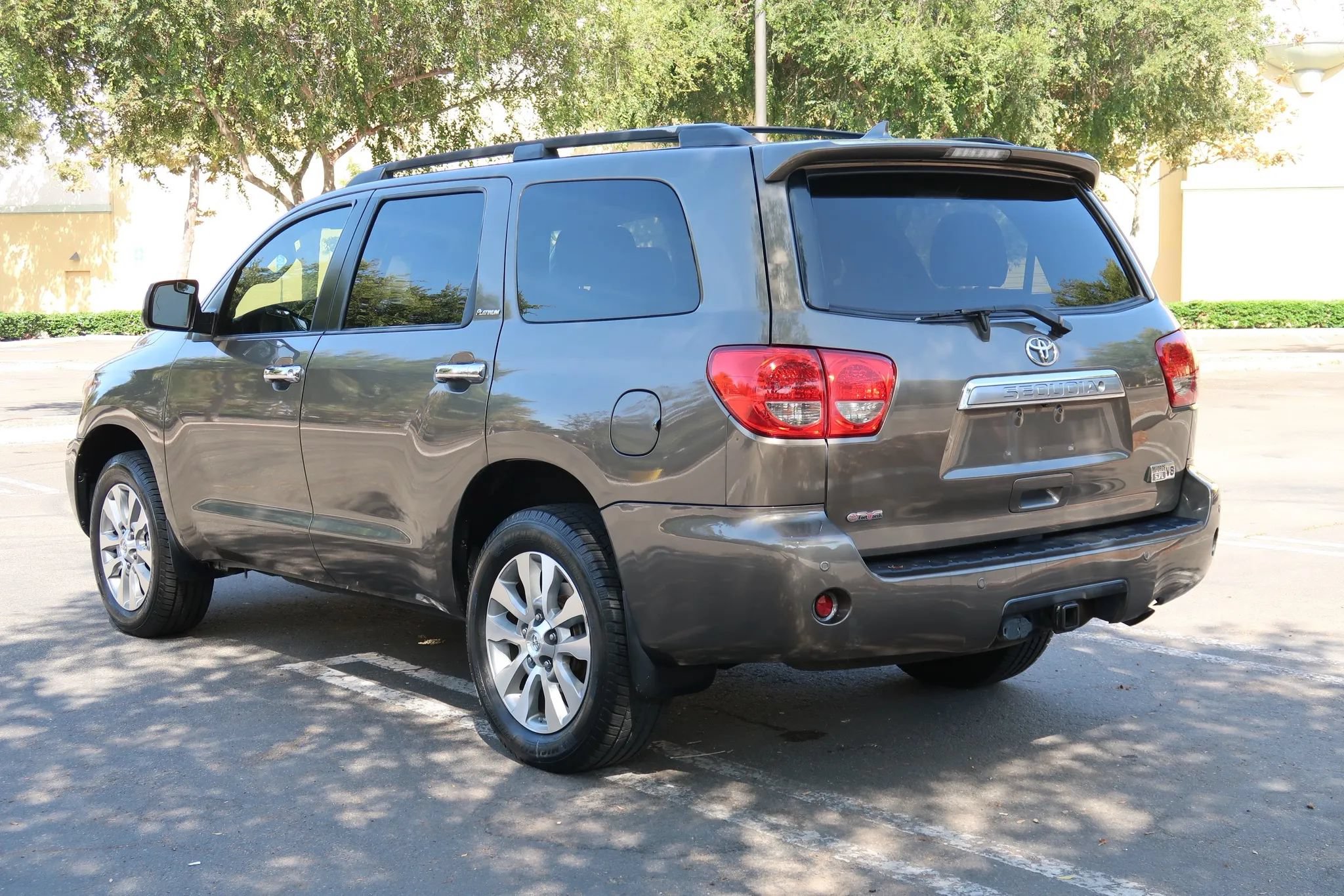 Used 2013 Toyota Sequoia Platinum RWD image 5