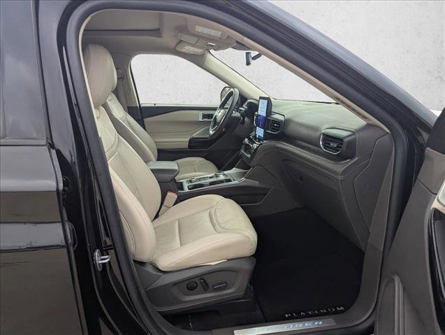 Used 2024 Ford Explorer Platinum w/ Technology Package image 20