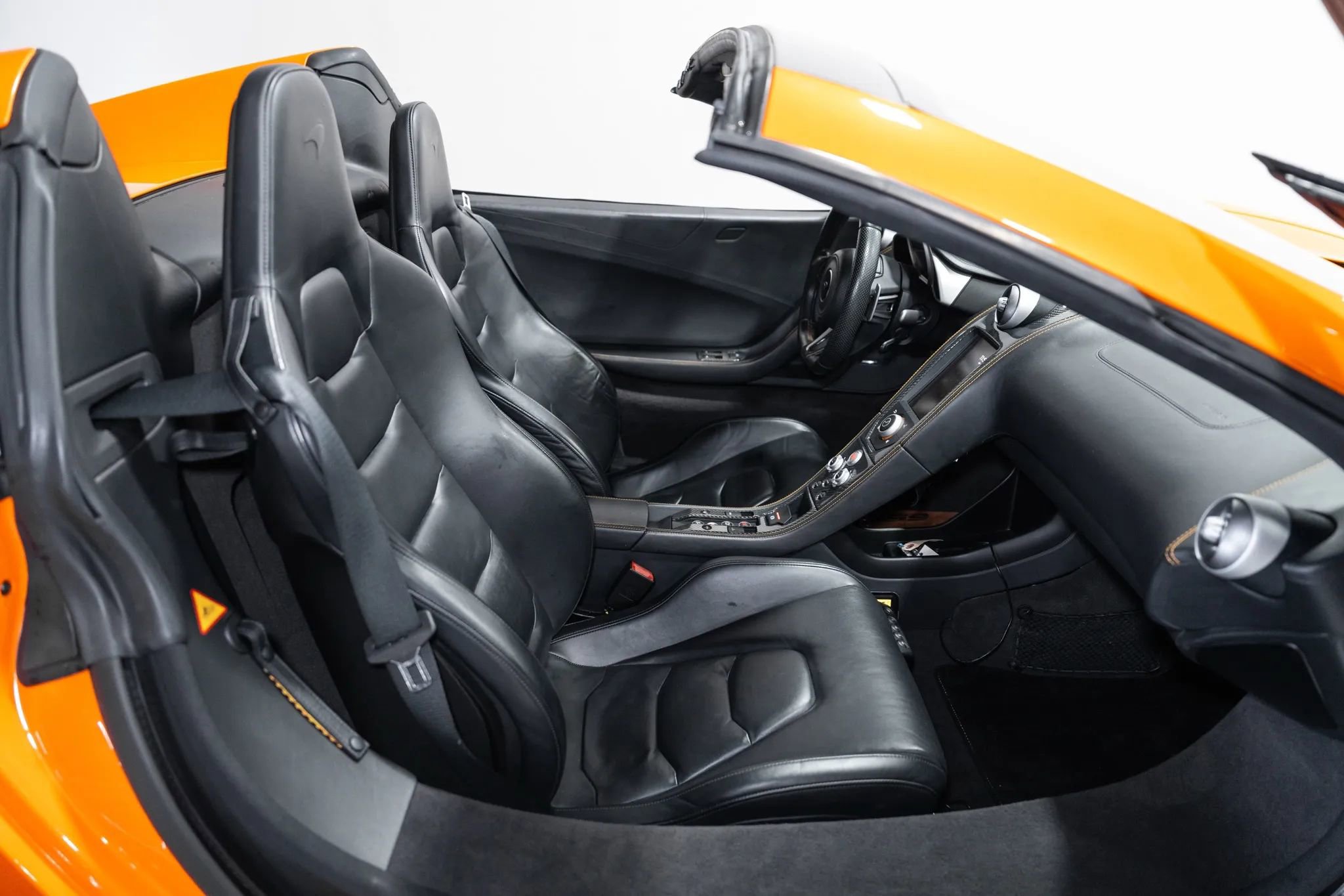 Used 2016 McLaren 650S Spider image 28