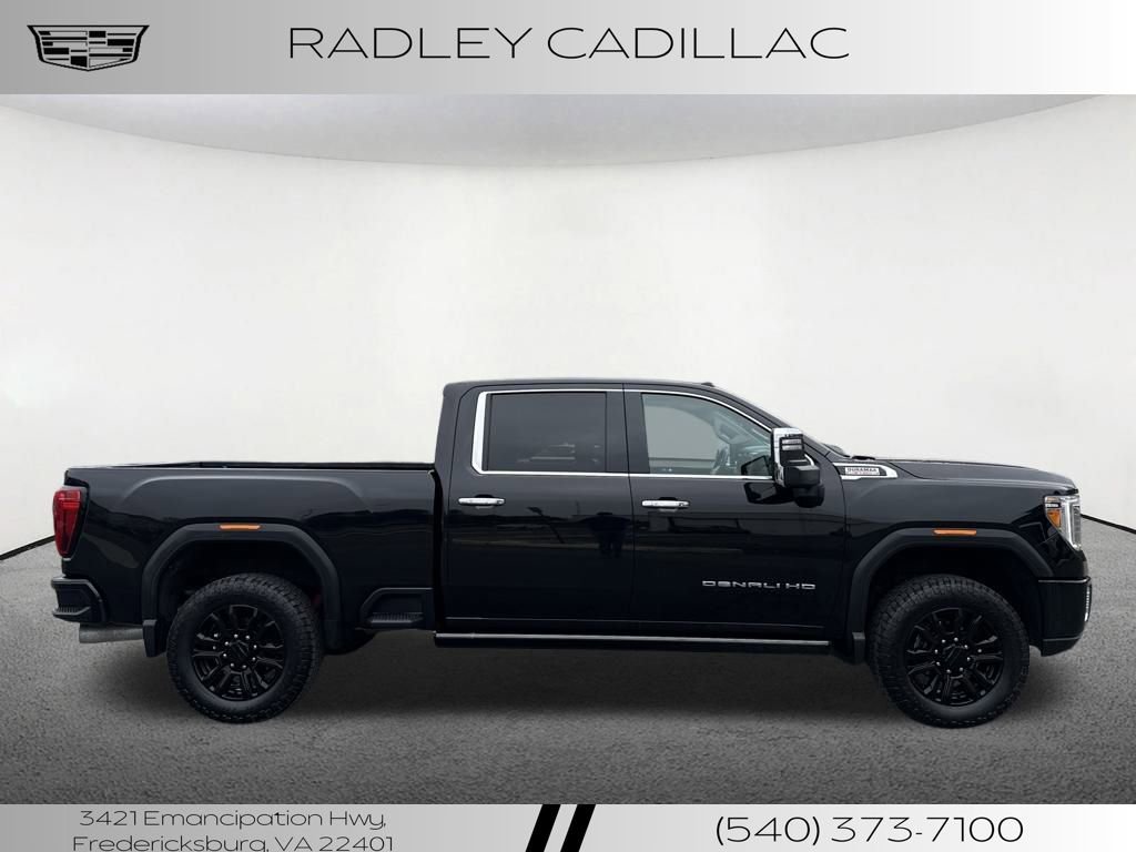 Used 2022 GMC Sierra 3500 Denali w/ Denali Black Diamond Edition image 8