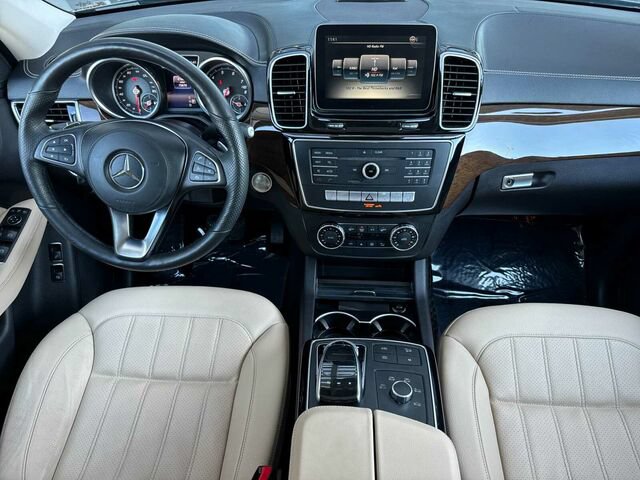 Used 2018 Mercedes-Benz GLS 450 4MATIC image 15