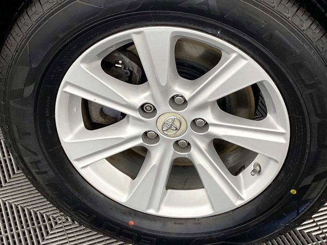 Used 2012 Toyota Highlander SE w/ Tow Pkg image 27