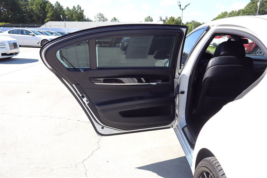 Used 2012 BMW ALPINA B7 xDrive LWB AWD/4WD image 39