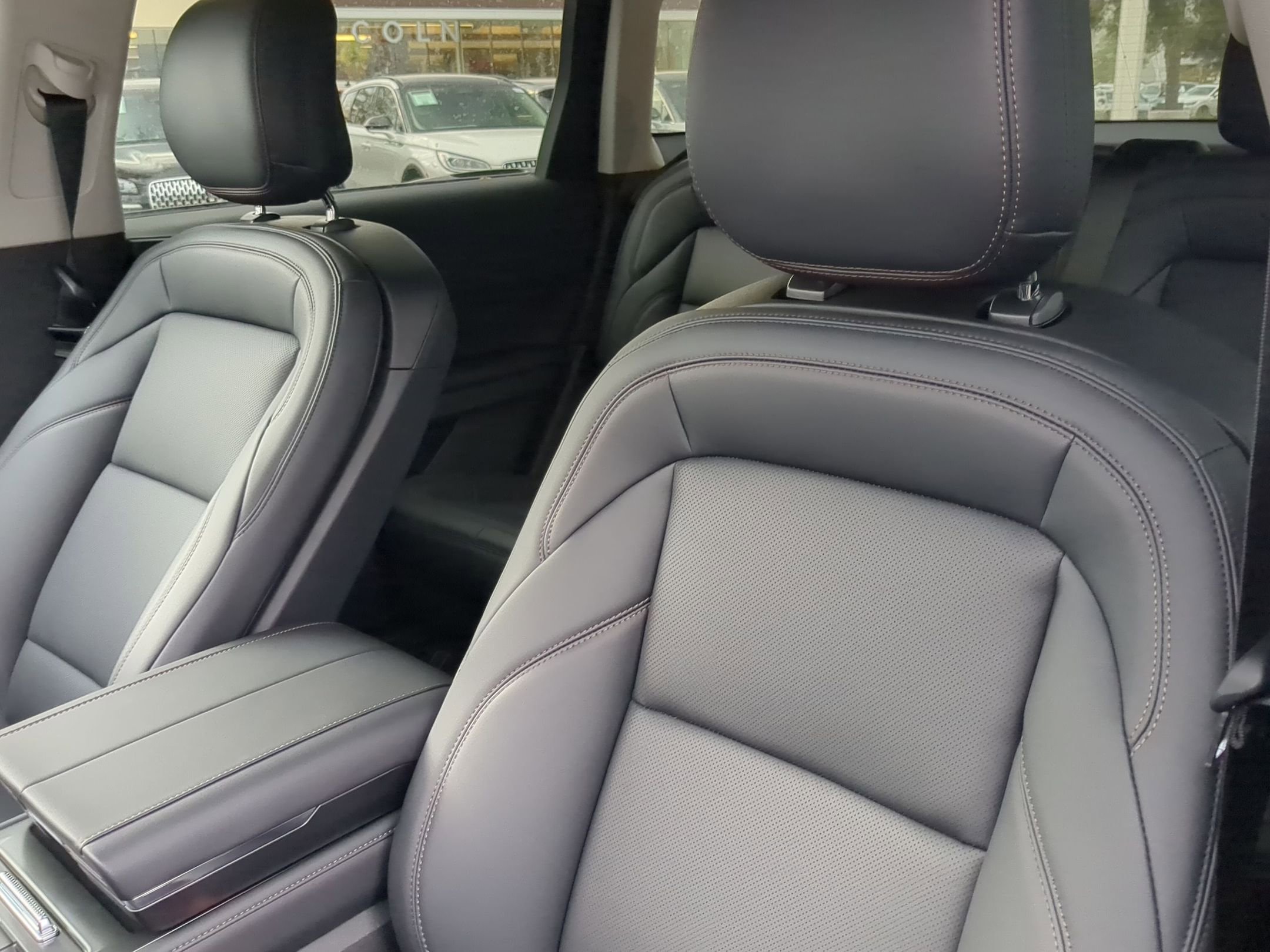 New 2026 Lincoln Nautilus Premier image 10