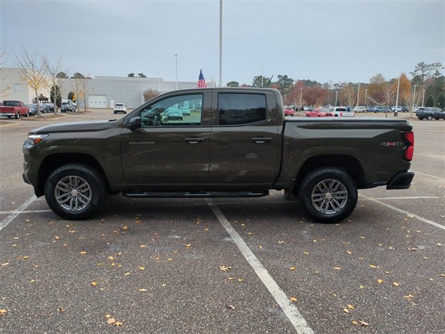 Used 2023 Chevrolet Colorado LT w/ LT Convenience Package III image 7