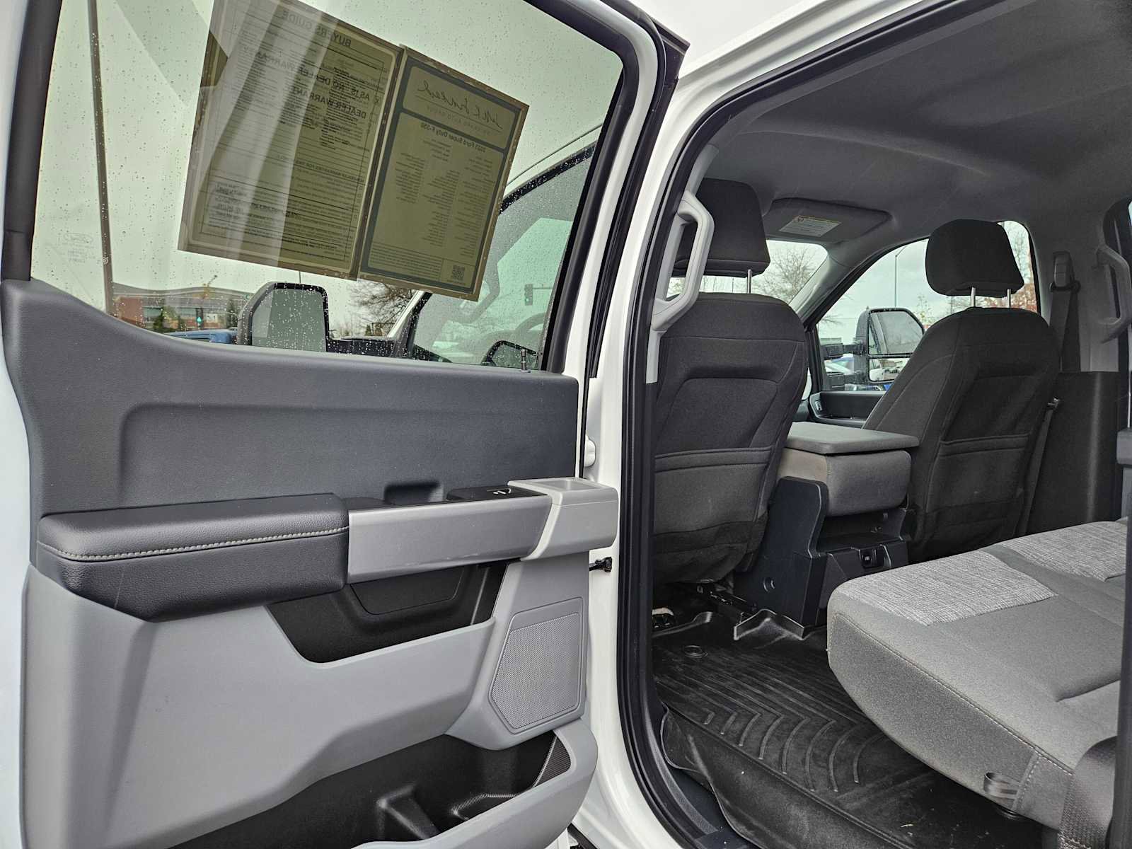 Used 2023 Ford F350 XLT w/ FX4 Off-Road Package image 19