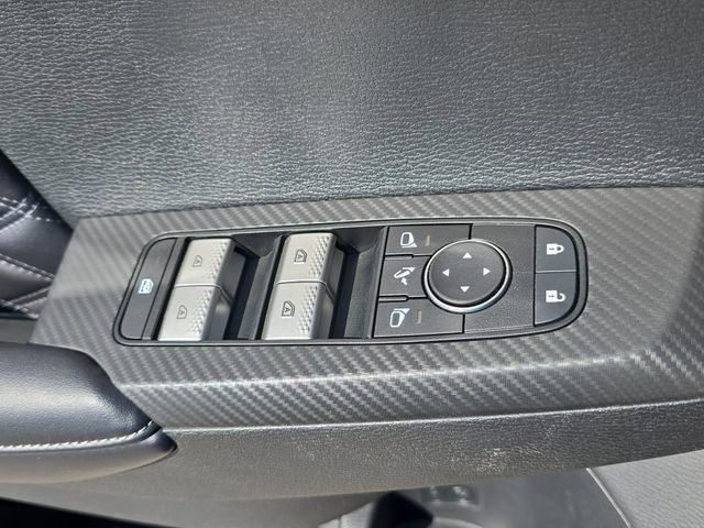 Used 2023 Mitsubishi Outlander 4WD Plug-In Hybrid image 29