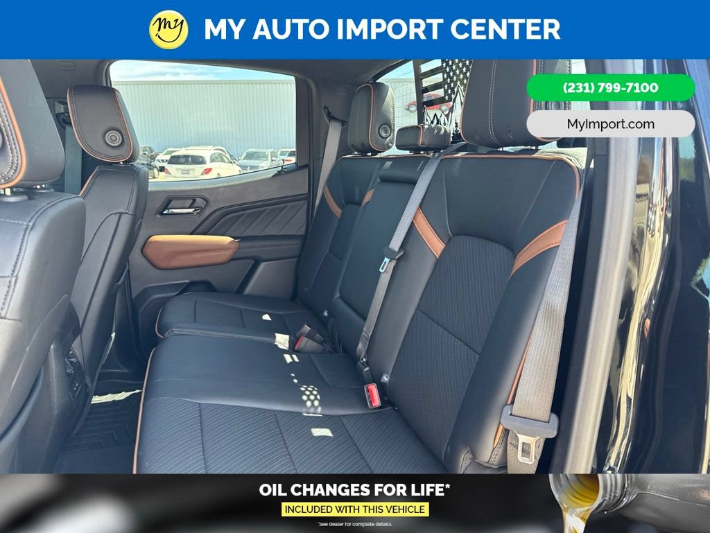 Used 2025 GMC Canyon AT4 w/ AT4 Premium Package AWD/4WD image 25