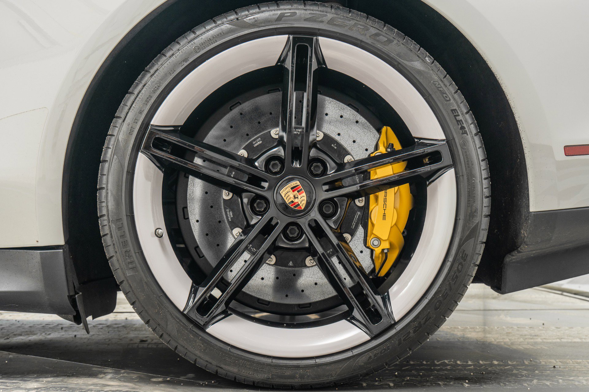 Used 2021 Porsche Taycan Turbo S image 10