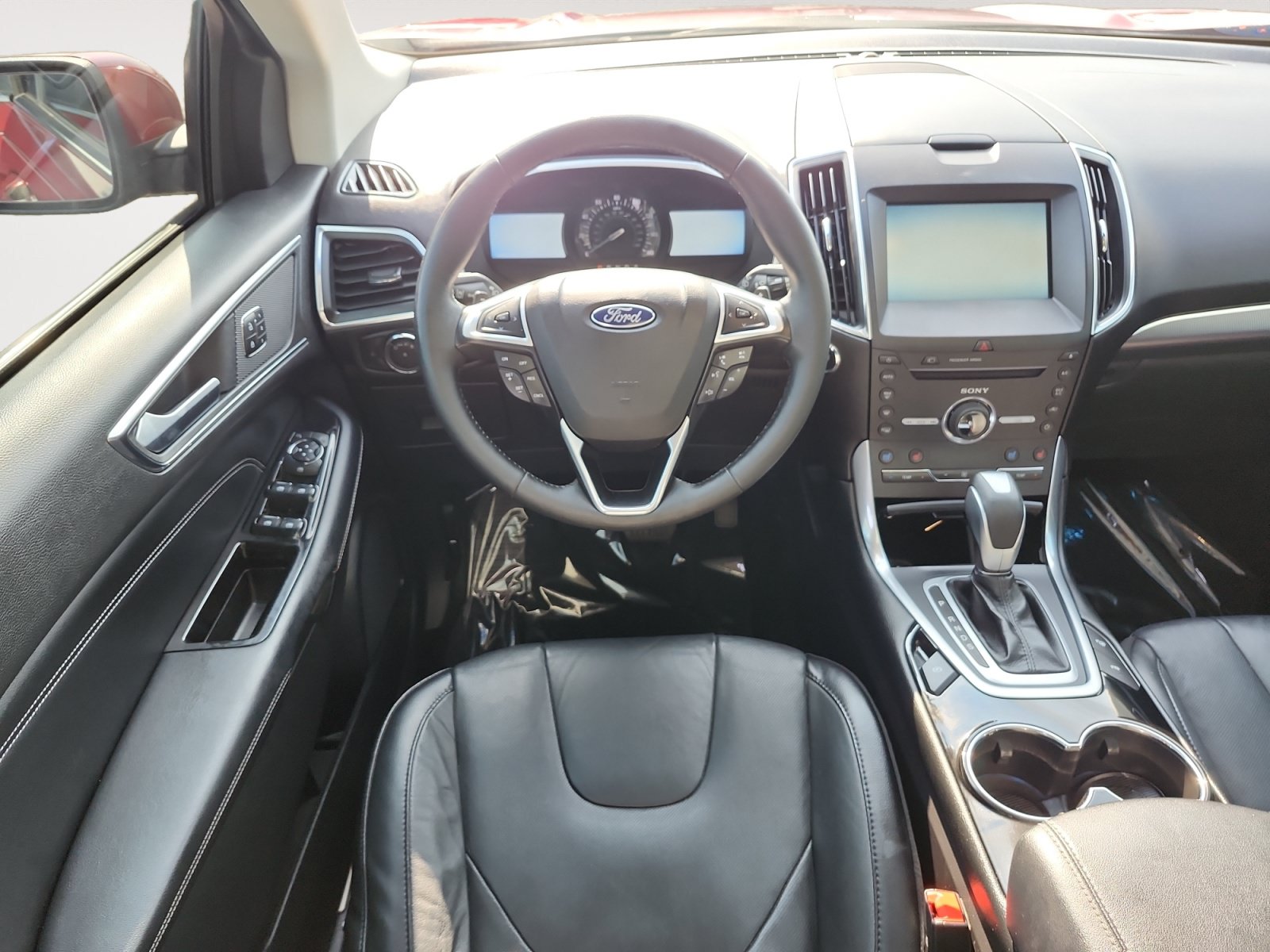Used 2015 Ford Edge Titanium w/ Equipment Group 302A AWD/4WD image 10