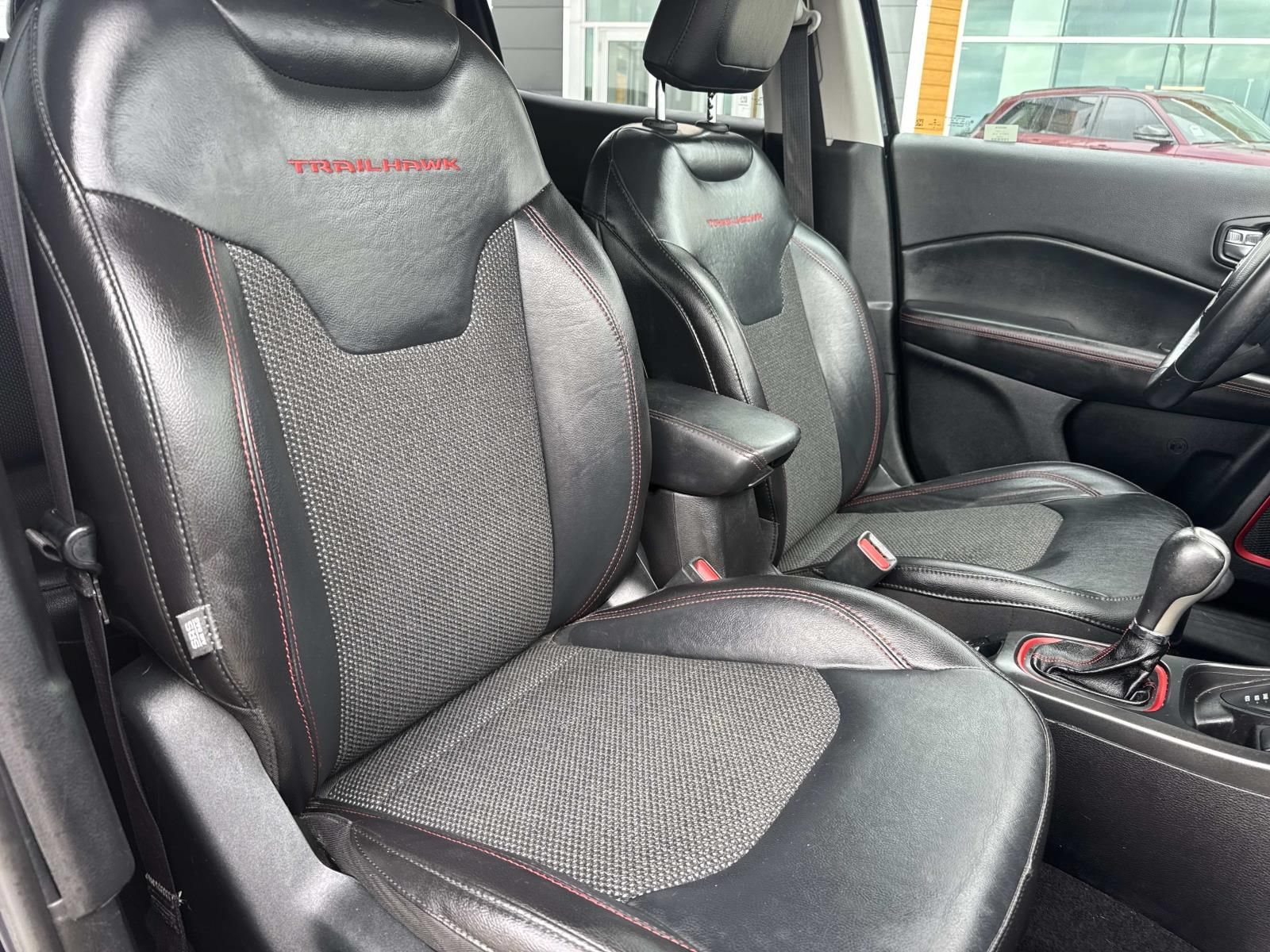 Used 2019 Jeep Compass Trailhawk AWD/4WD image 11