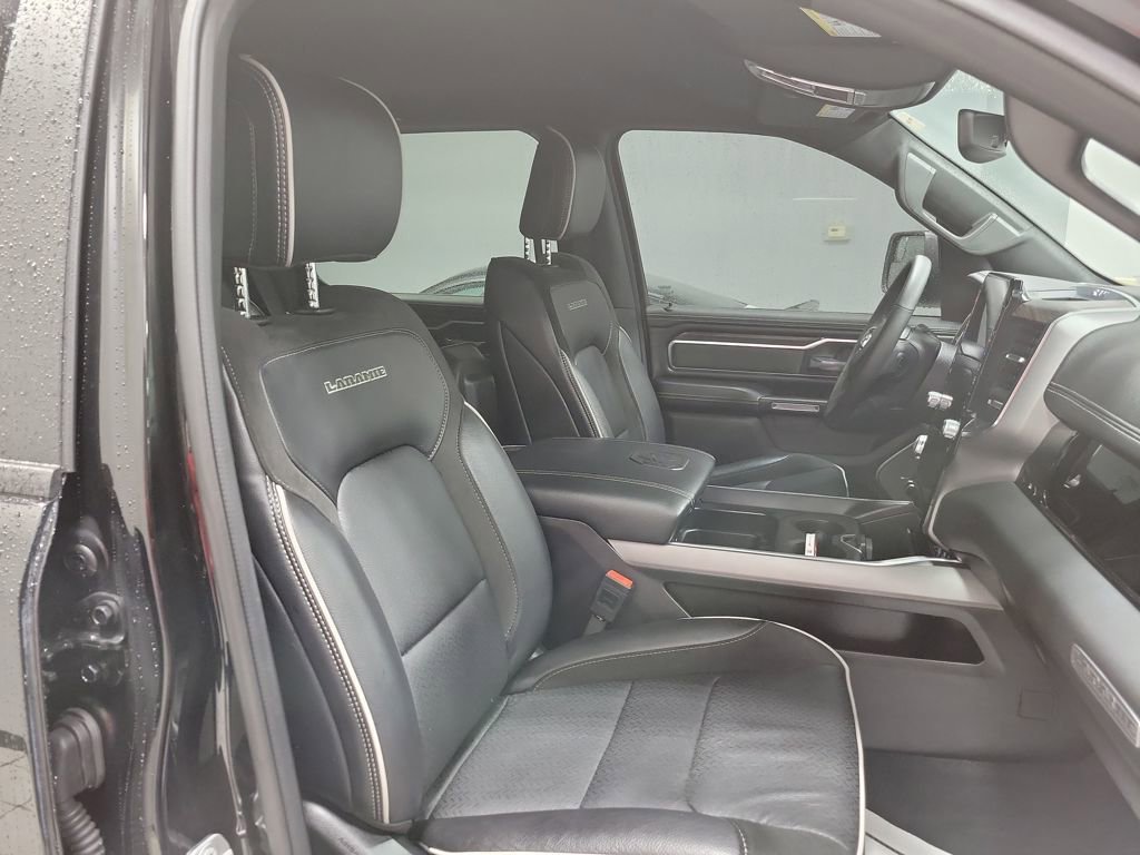 Used 2025 RAM 1500 Laramie w/ Night Edition image 26
