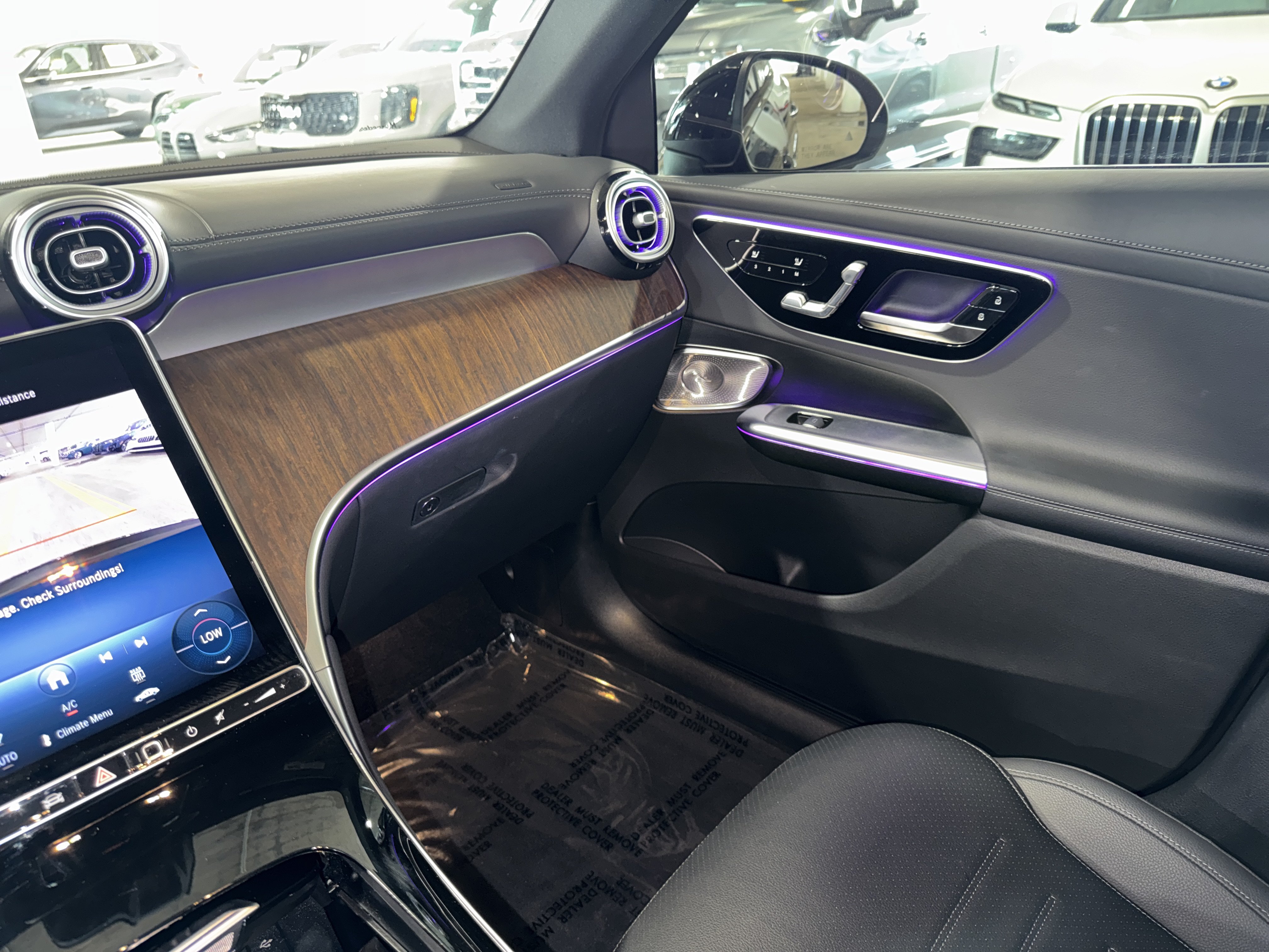 Used 2025 Mercedes-Benz GLC 300 image 31