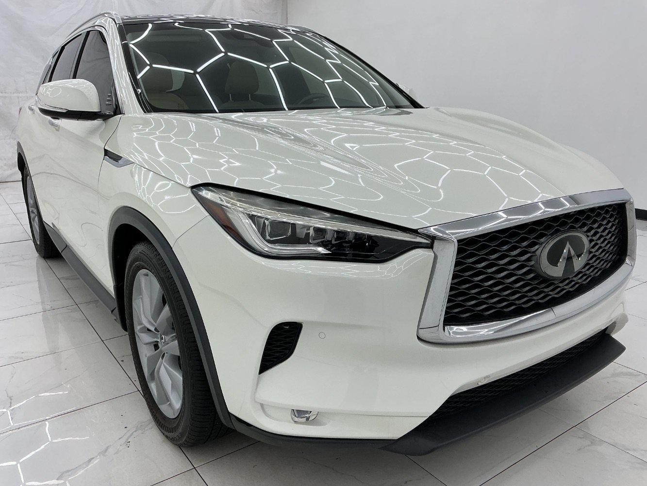 Used 2020 INFINITI QX50 Essential w/ Convenience Package FWD image 3
