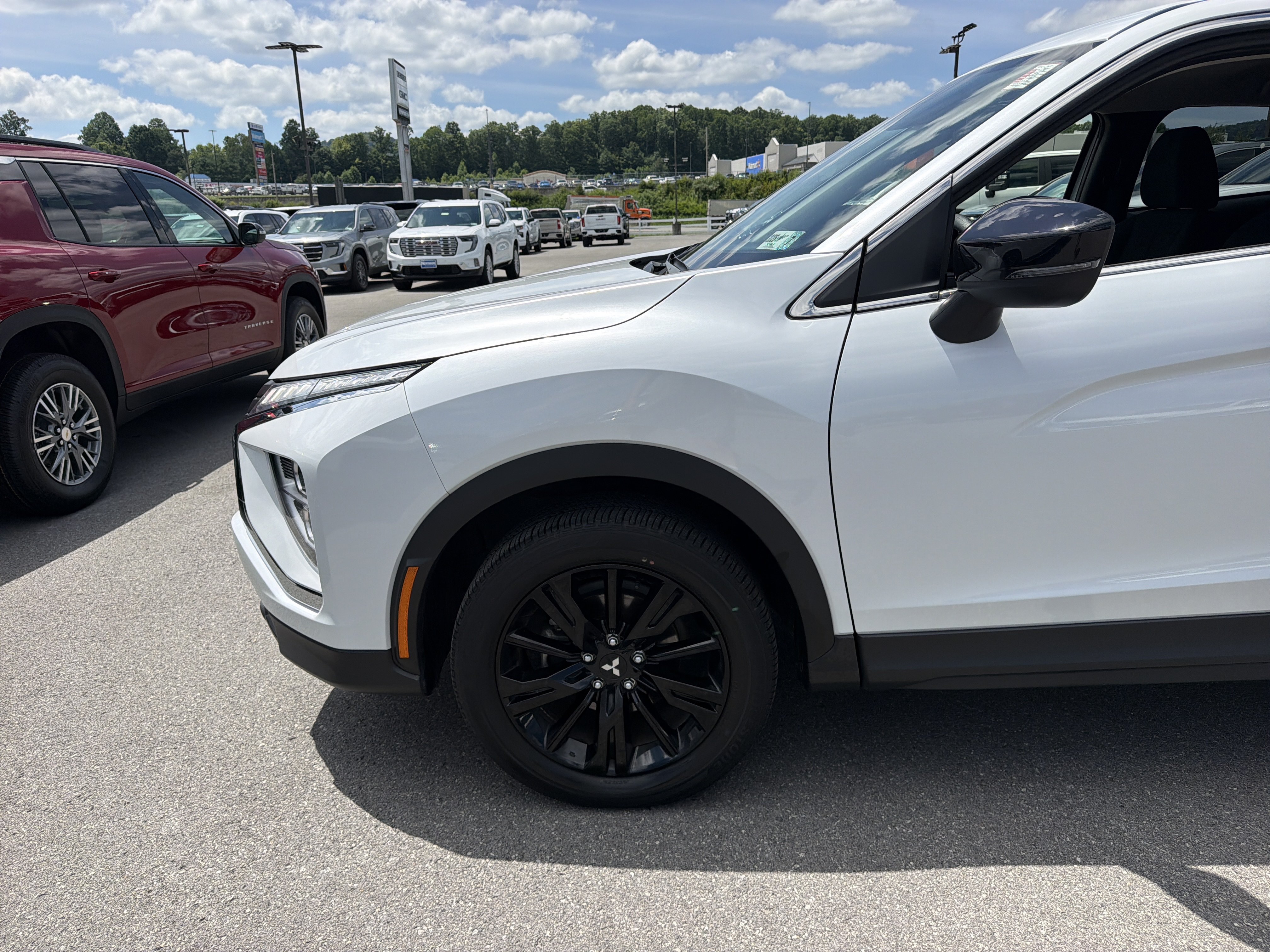 Used 2024 Mitsubishi Eclipse Cross LE AWD/4WD image 11
