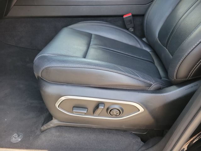 Used 2024 Jeep Wagoneer Series II w/ Flexible Seating Group RWD image 13