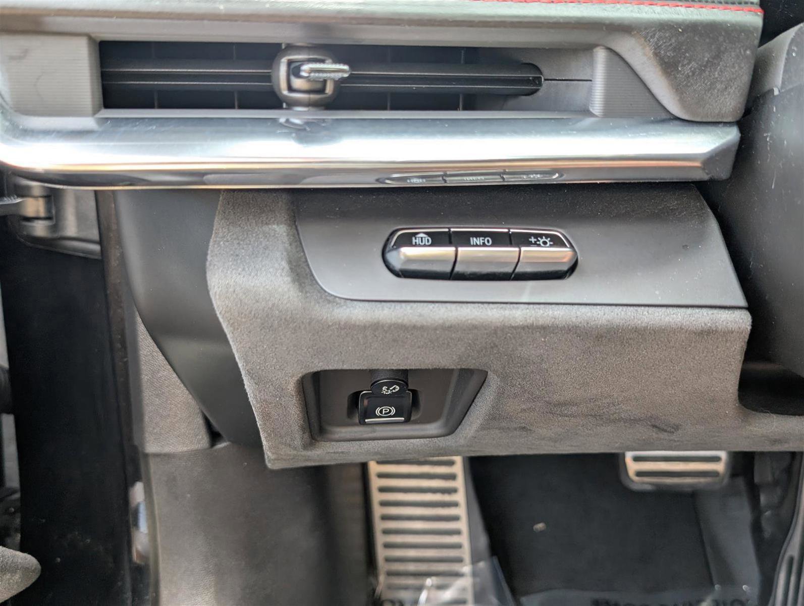 Used 2020 Chevrolet Corvette 3LT w/ 3LT Preferred Equipment Group image 22