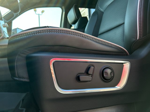 New 2026 RAM 1500 Laramie w/ Off Road Group AWD/4WD image 29