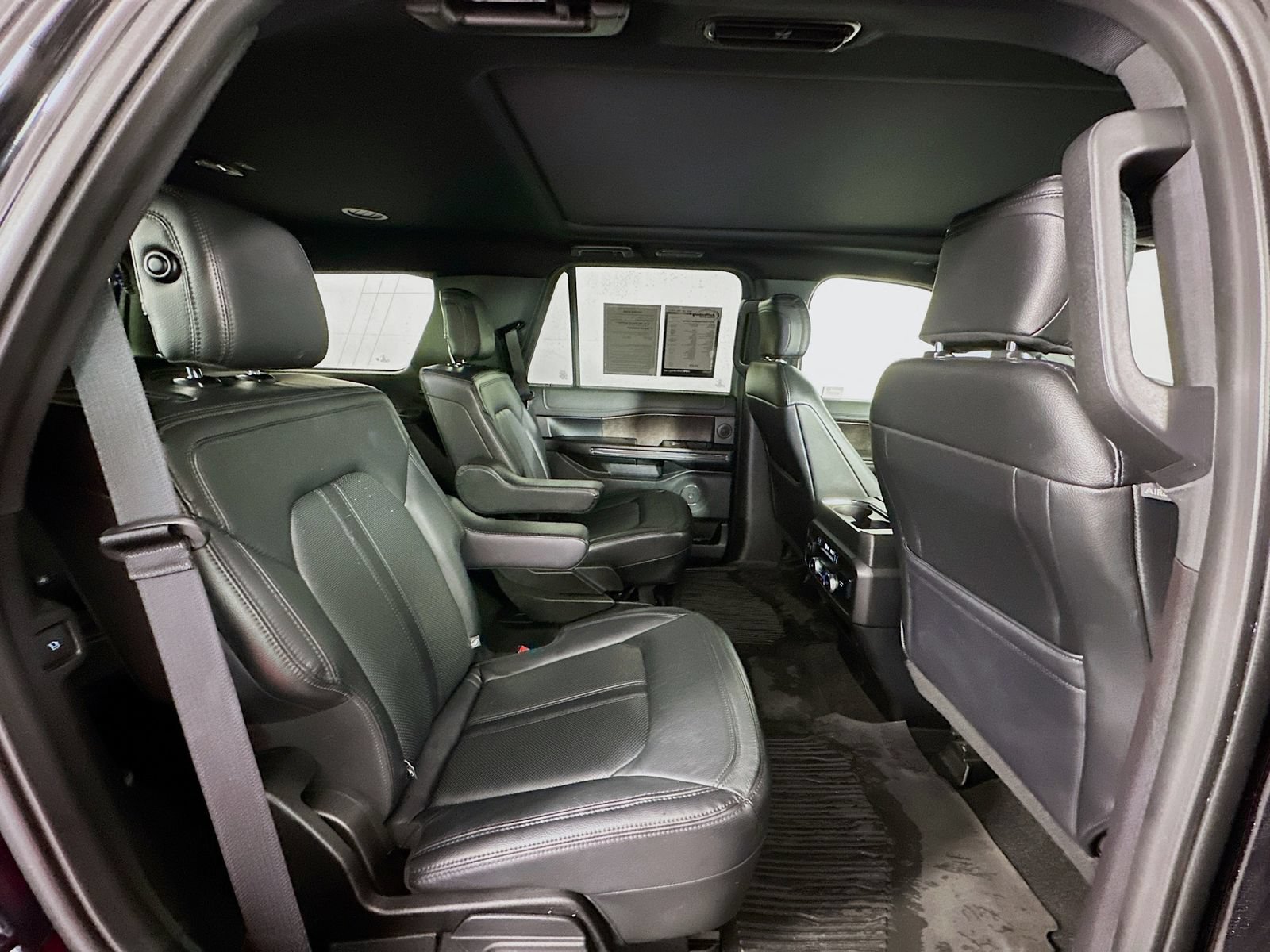 Used 2019 Ford Expedition Limited w/ Equipment Group 302A AWD/4WD image 30