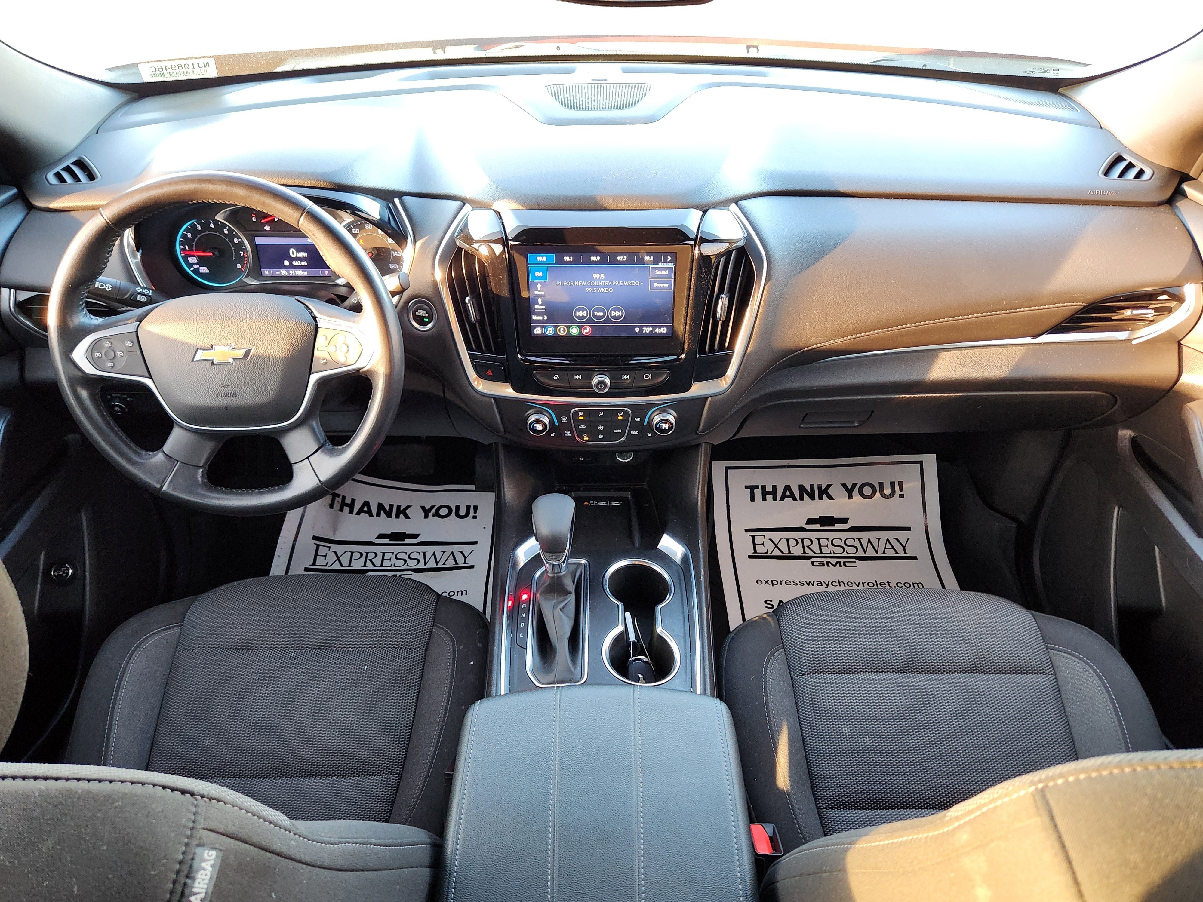Used 2022 Chevrolet Traverse LT FWD image 16
