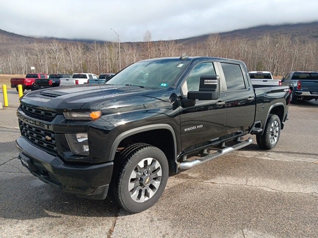 Used 2022 Chevrolet Silverado 2500 Custom w/ Custom Value Package image 3