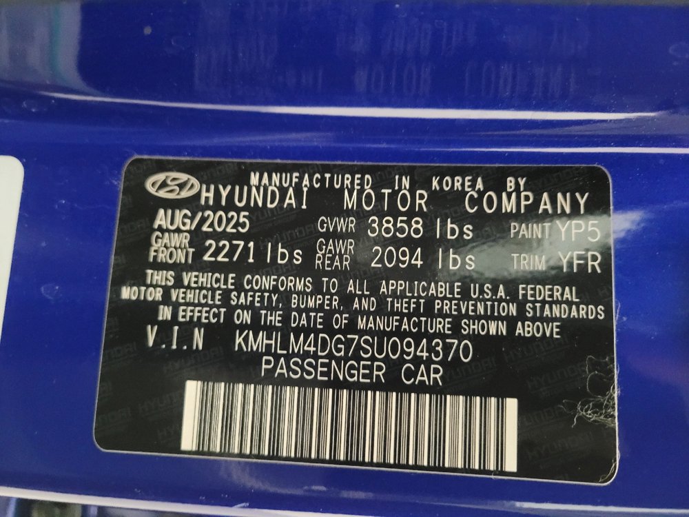 Used 2025 Hyundai Elantra Sport FWD image 33